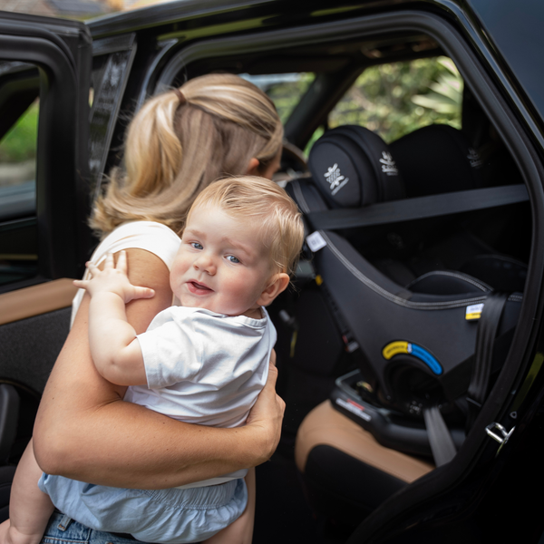 Choosing a Car Seat for a Newborn or Smaller Baby
