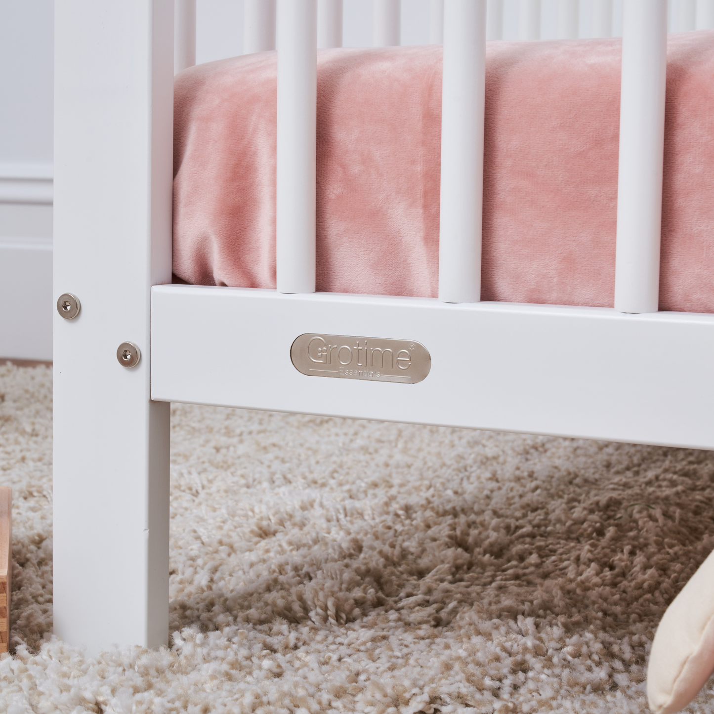 Dainty Cot