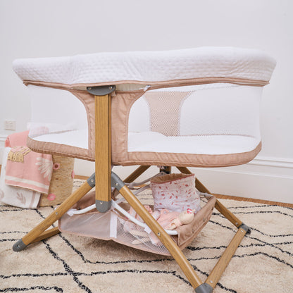 Luna Folding Bassinet
