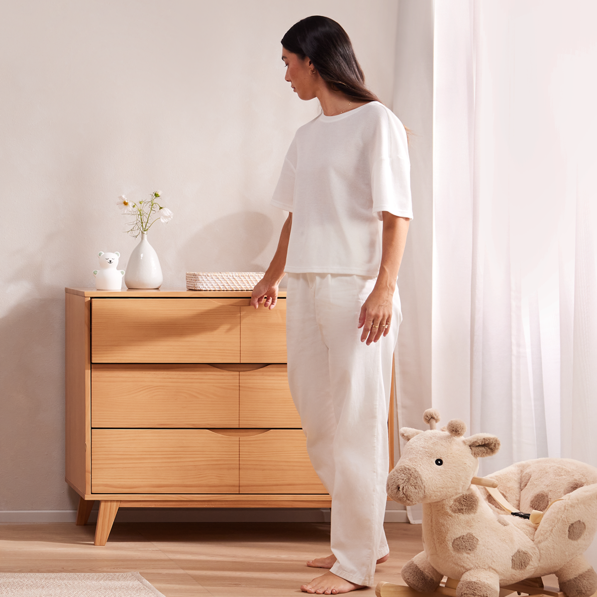 Mia / Corby Chest