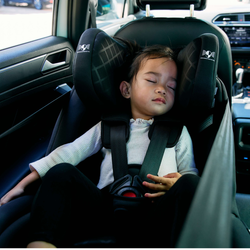 Momentum Onyx Car Seat Bundle